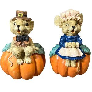 Thanksgiving Pilgrim Mice Sitting on a Pumpkin Halloween, Mouse Vintage Figures